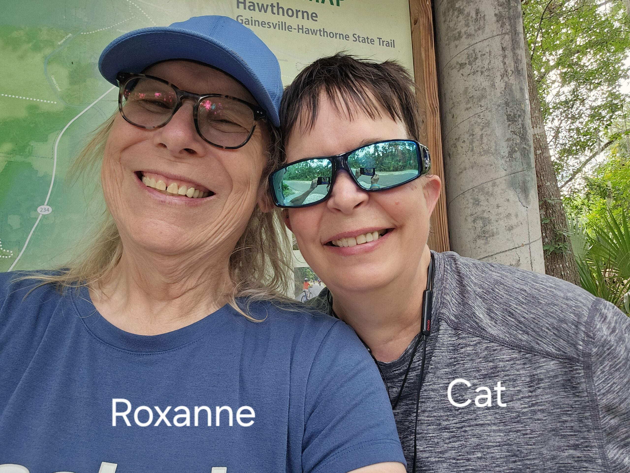 The Cat and Roxanne show Logo